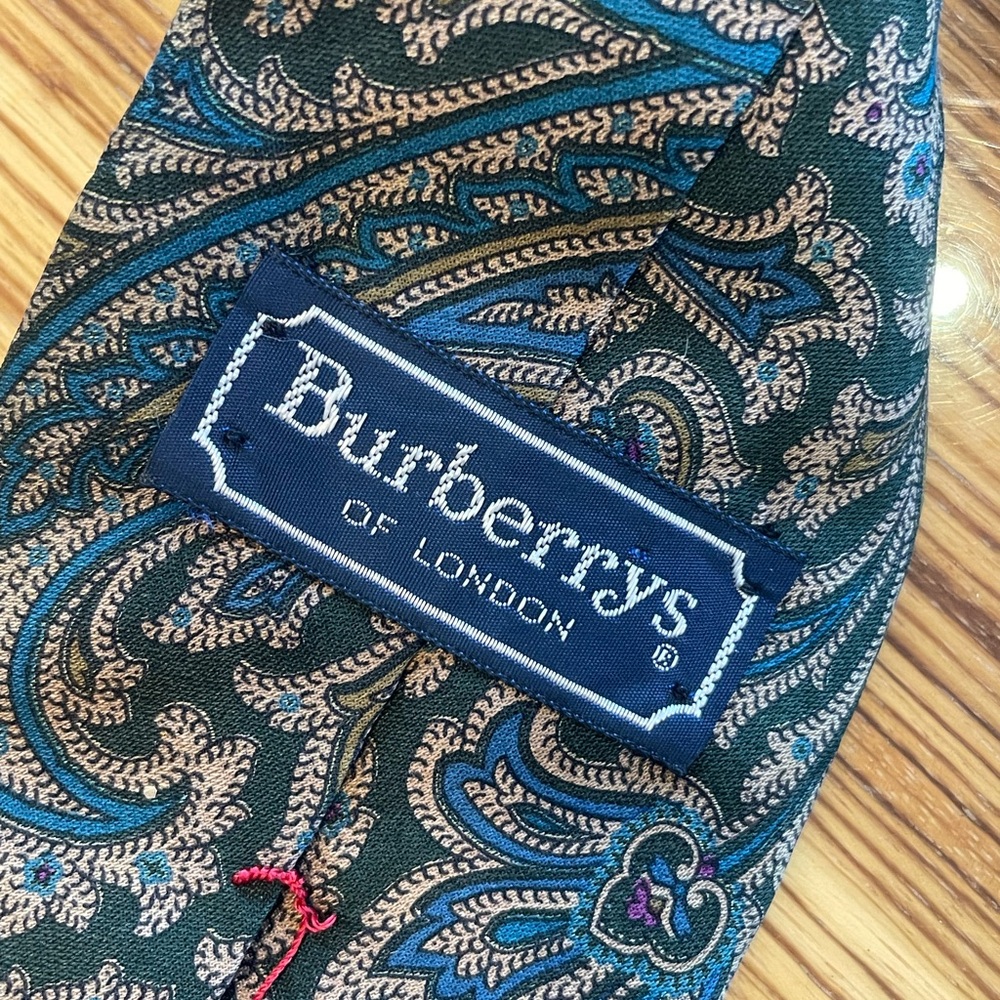 Burberrys Paisley Silk Tie